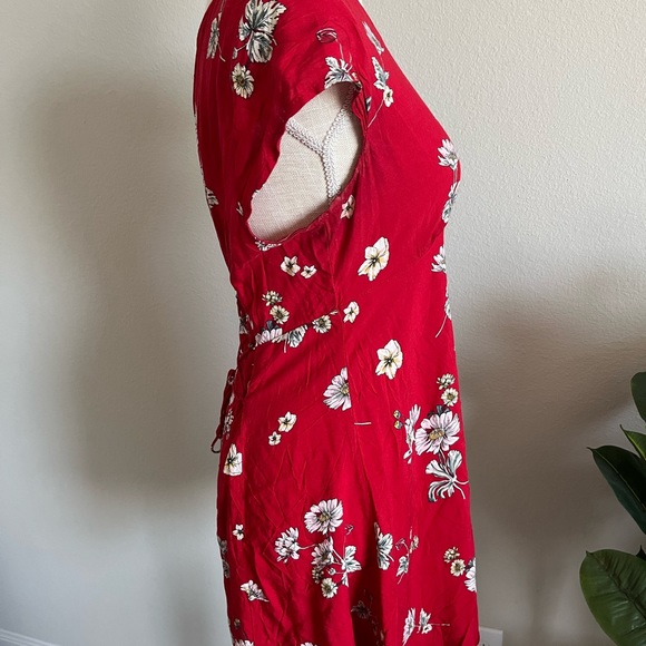 Aeropostal red dress - Picture 2 of 3